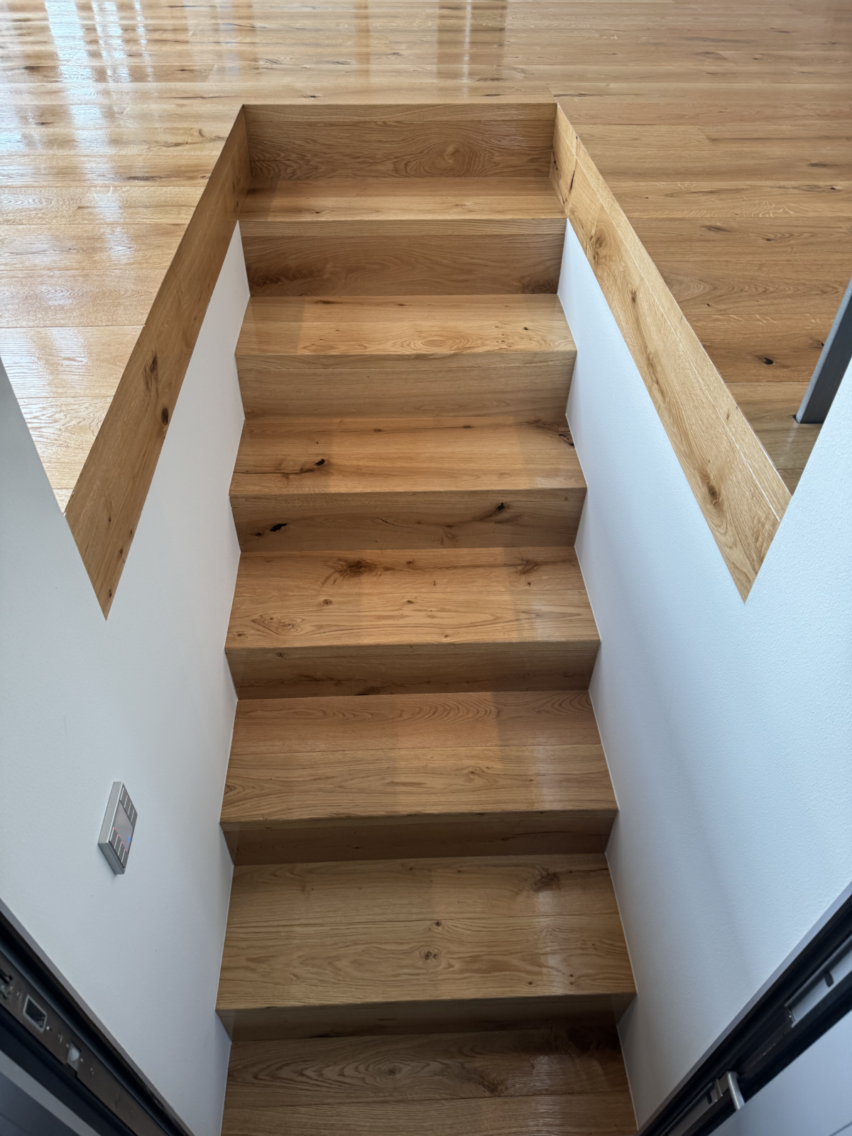 Pourquoi choisir des lames de parquet massif ou contrecollé pour habiller vos escaliers ? Sélestat 0