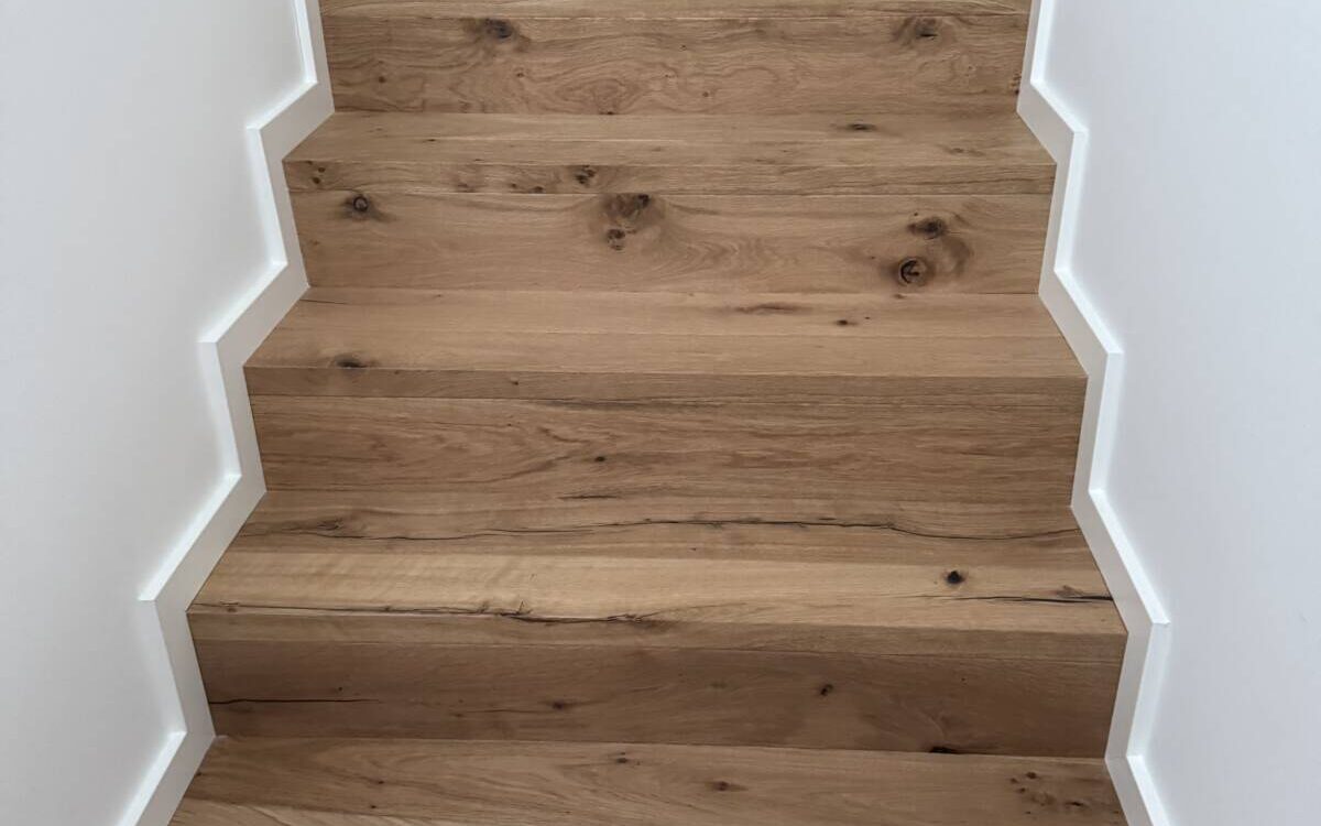Quelles essences de bois privil&eacute;gier pour un escalier en parquet selon l&rsquo;ambiance souhait&eacute;e ? Erstein